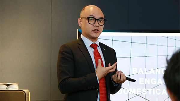 BeoLab 50 & BeoSound Shape BeoLab 50 & BeoSound Shape